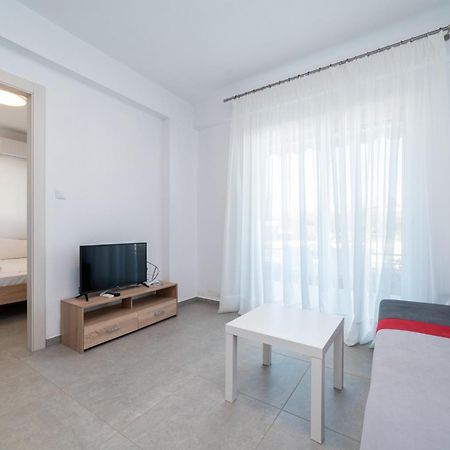 Ofrínion Danai Residential Complex מראה חיצוני תמונה