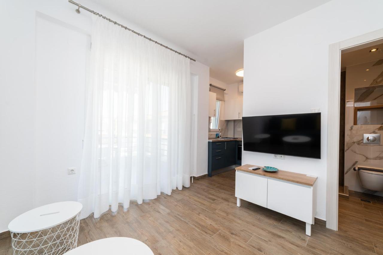 Ofrínion Danai Residential Complex מראה חיצוני תמונה